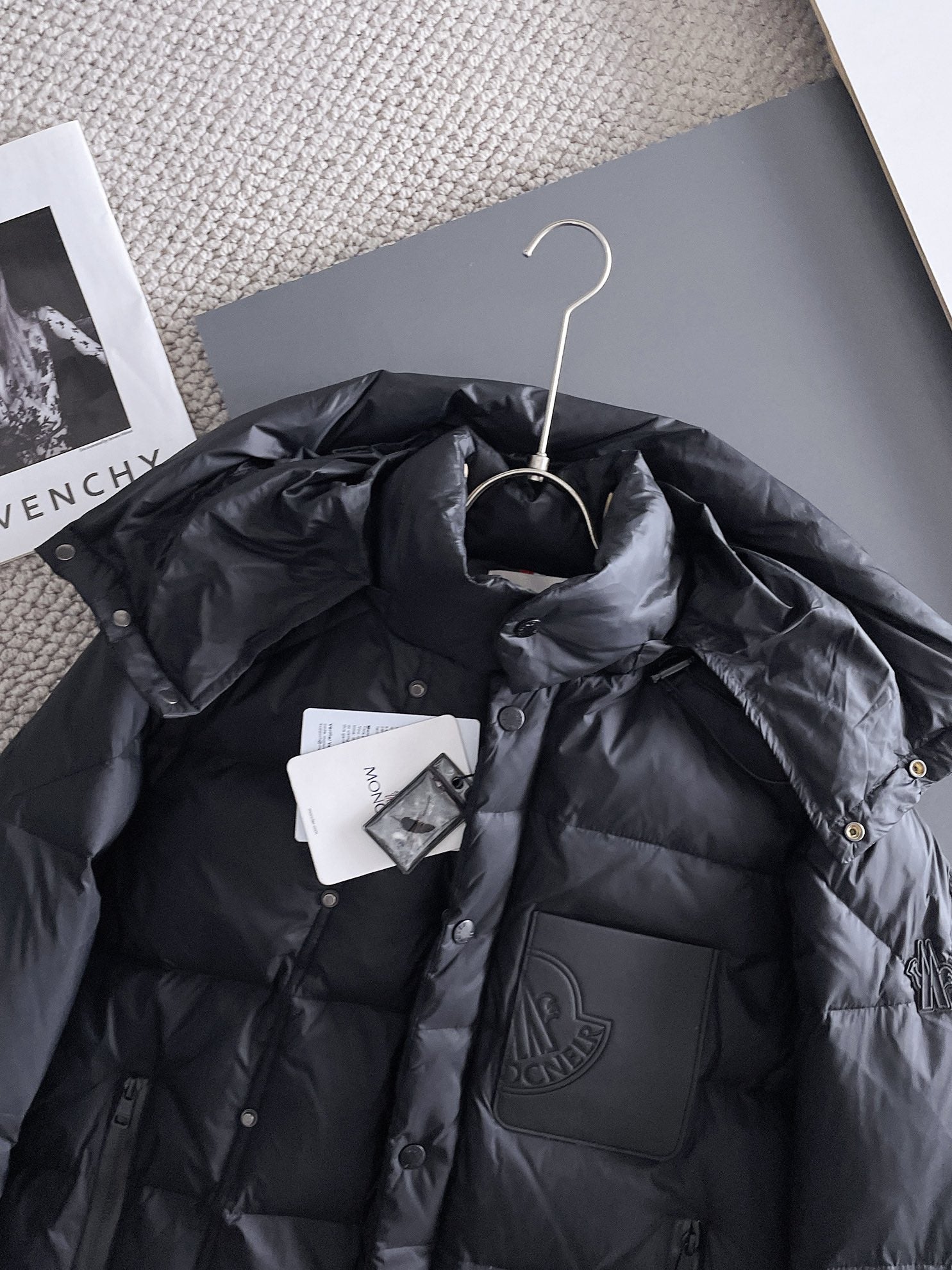 Moncler 2024 FW New Puffer Jacket | Unisex Colorblock Down Coat (M–3XL)