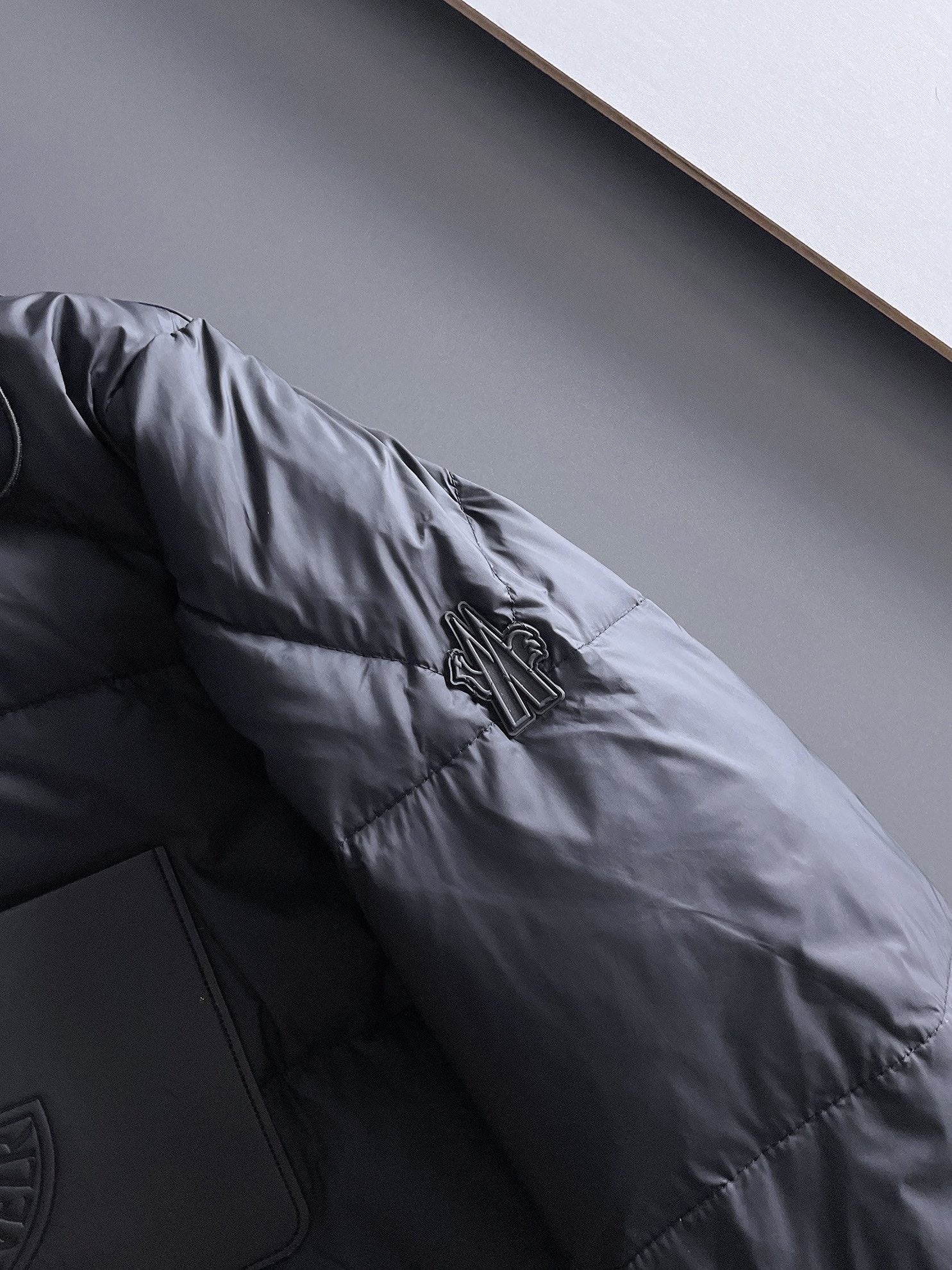 Moncler 2024 FW New Puffer Jacket | Unisex Colorblock Down Coat (M–3XL)