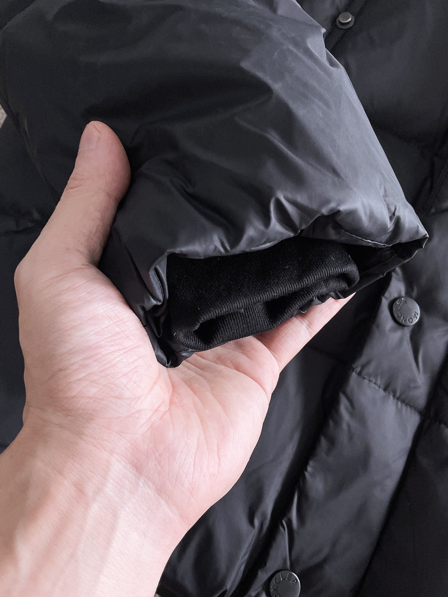 Moncler 2024 FW New Puffer Jacket | Unisex Colorblock Down Coat (M–3XL)