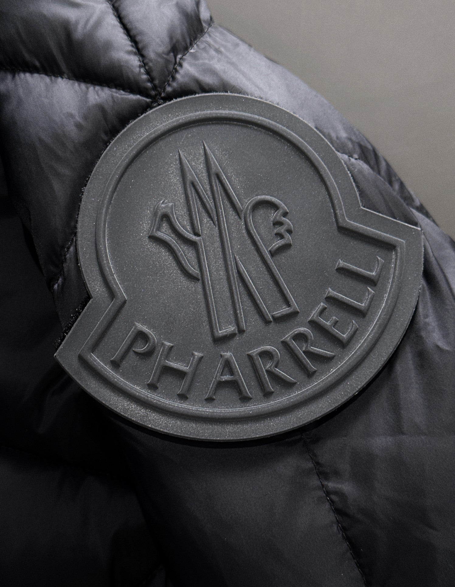 Moncler x Pharrell Diamond-Cut Down Jacket | Short Puffer | Black / Grey | Size 1–5
