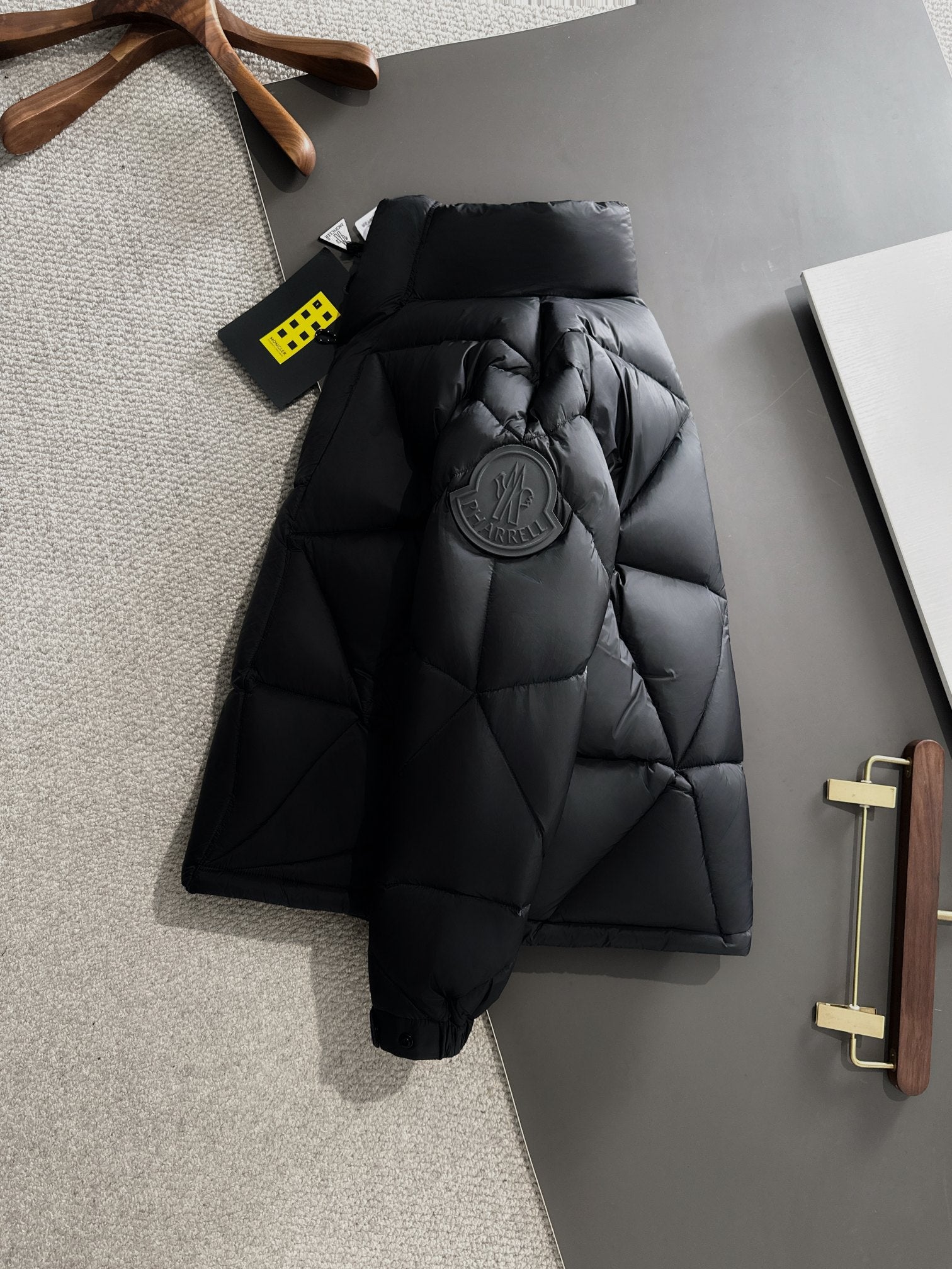 Moncler x Pharrell Diamond-Cut Down Jacket | Short Puffer | Black / Grey | Size 1–5