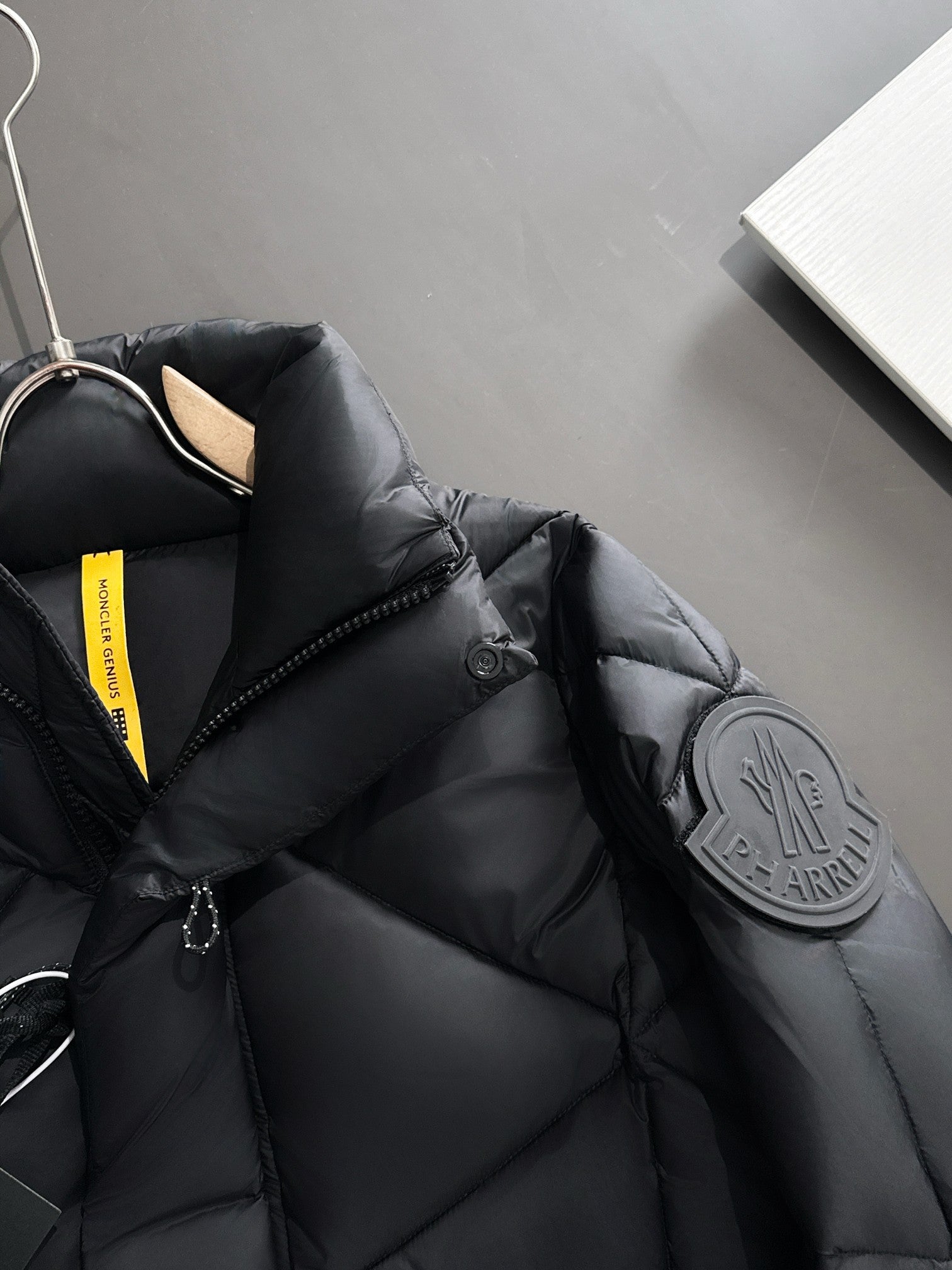Moncler x Pharrell Diamond-Cut Down Jacket | Short Puffer | Black / Grey | Size 1–5