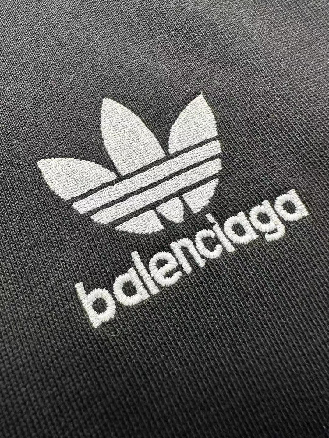Balenciaga x adidas FW24 Co-branded Zip Hoodie – Side Stripe Logo Embroidery