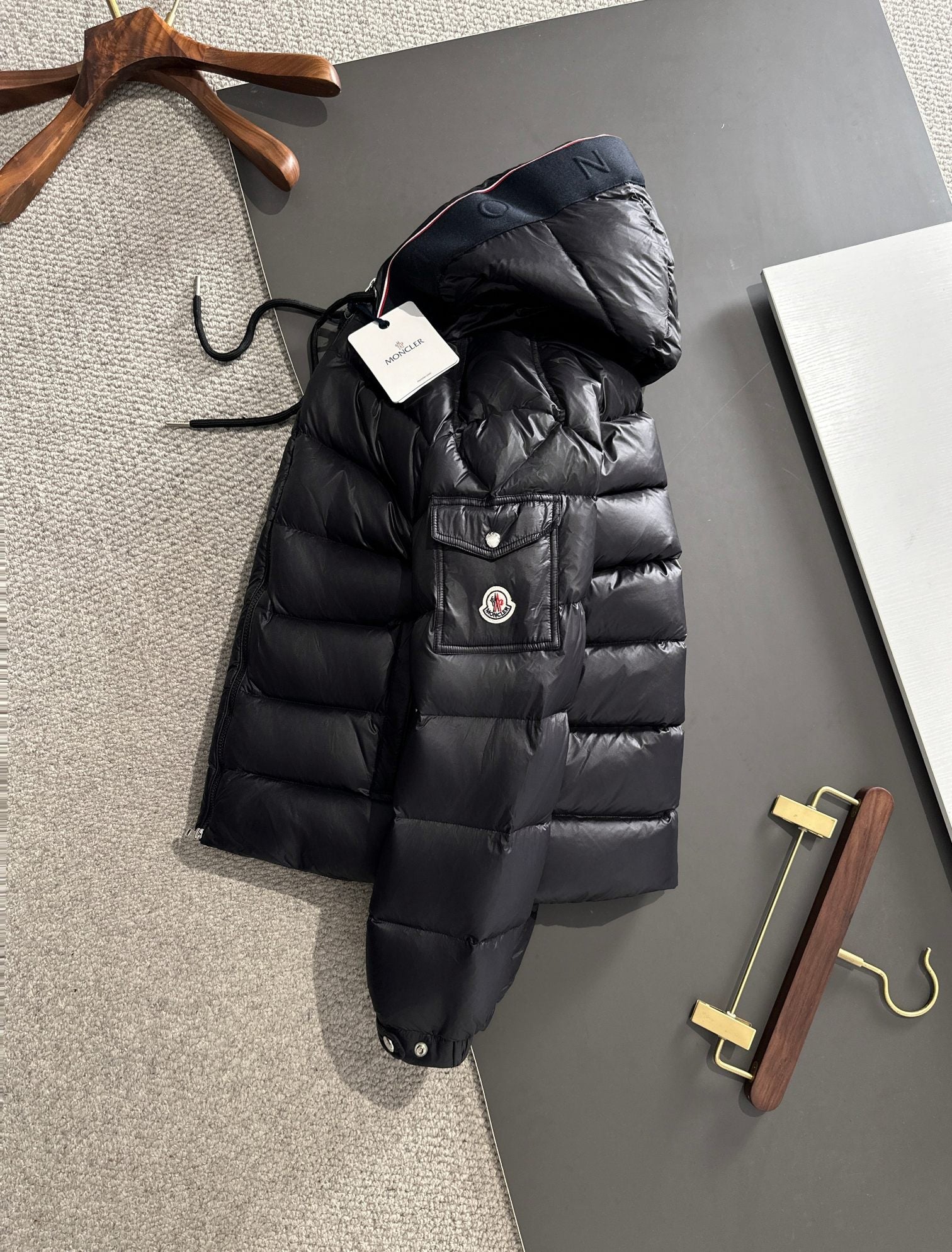Moncler Mon Pavin Hooded Striped Short Down Jacket | Black | Size 1–5