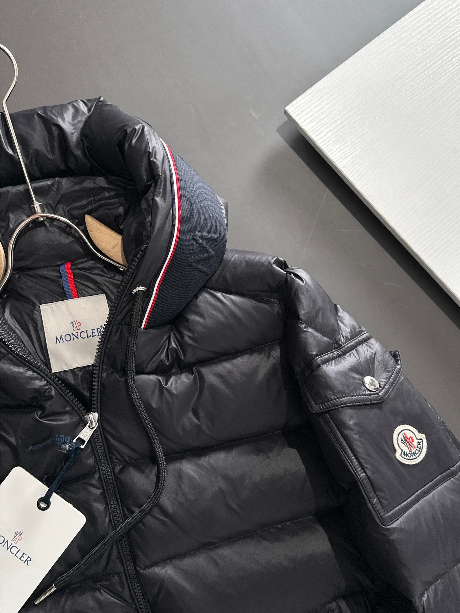 Moncler Mon Pavin Hooded Striped Short Down Jacket | Black | Size 1–5