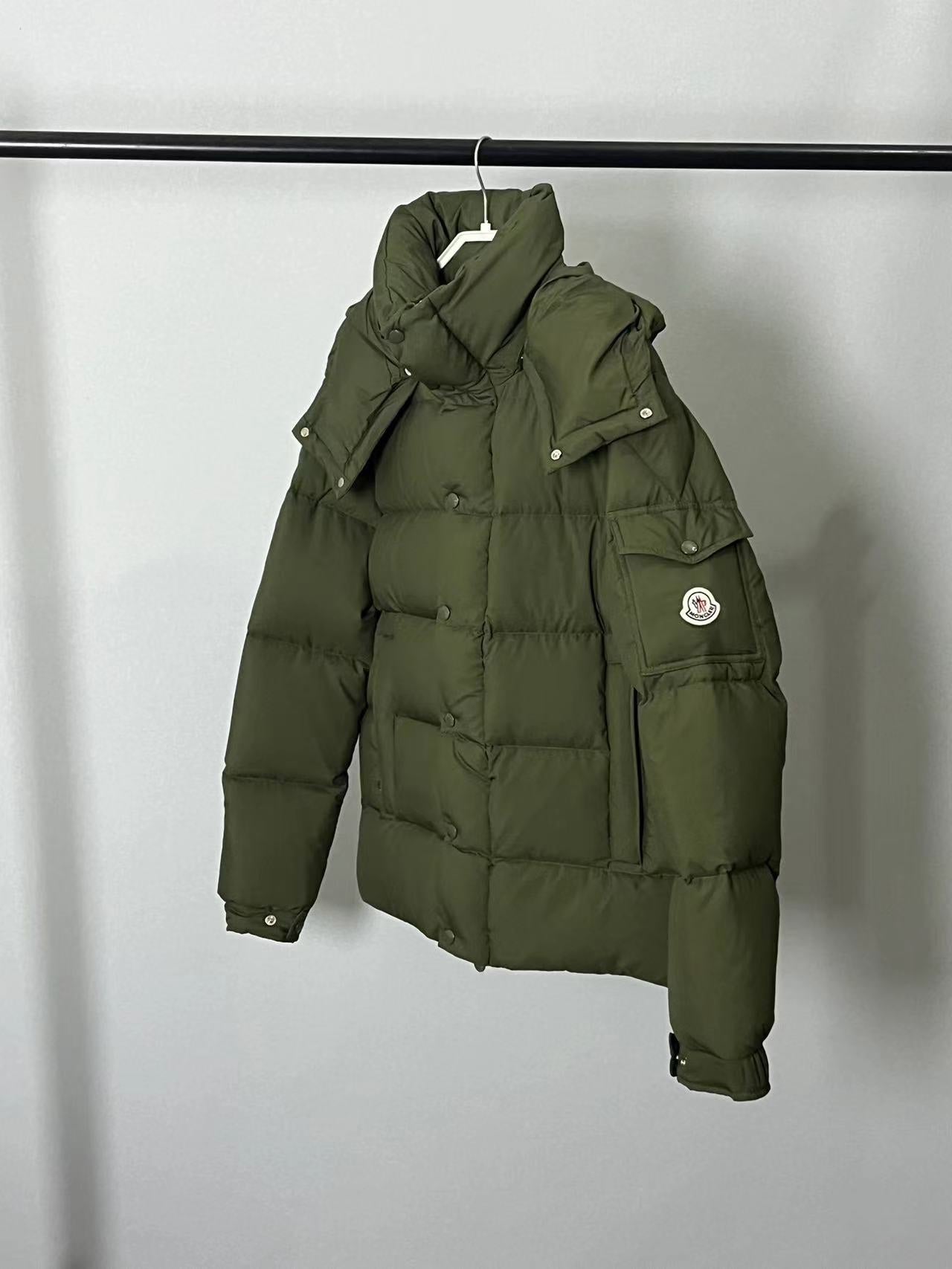 Moncler Hanovcrtan Matte Maya Short Down Jacket | Sizes 1–5
