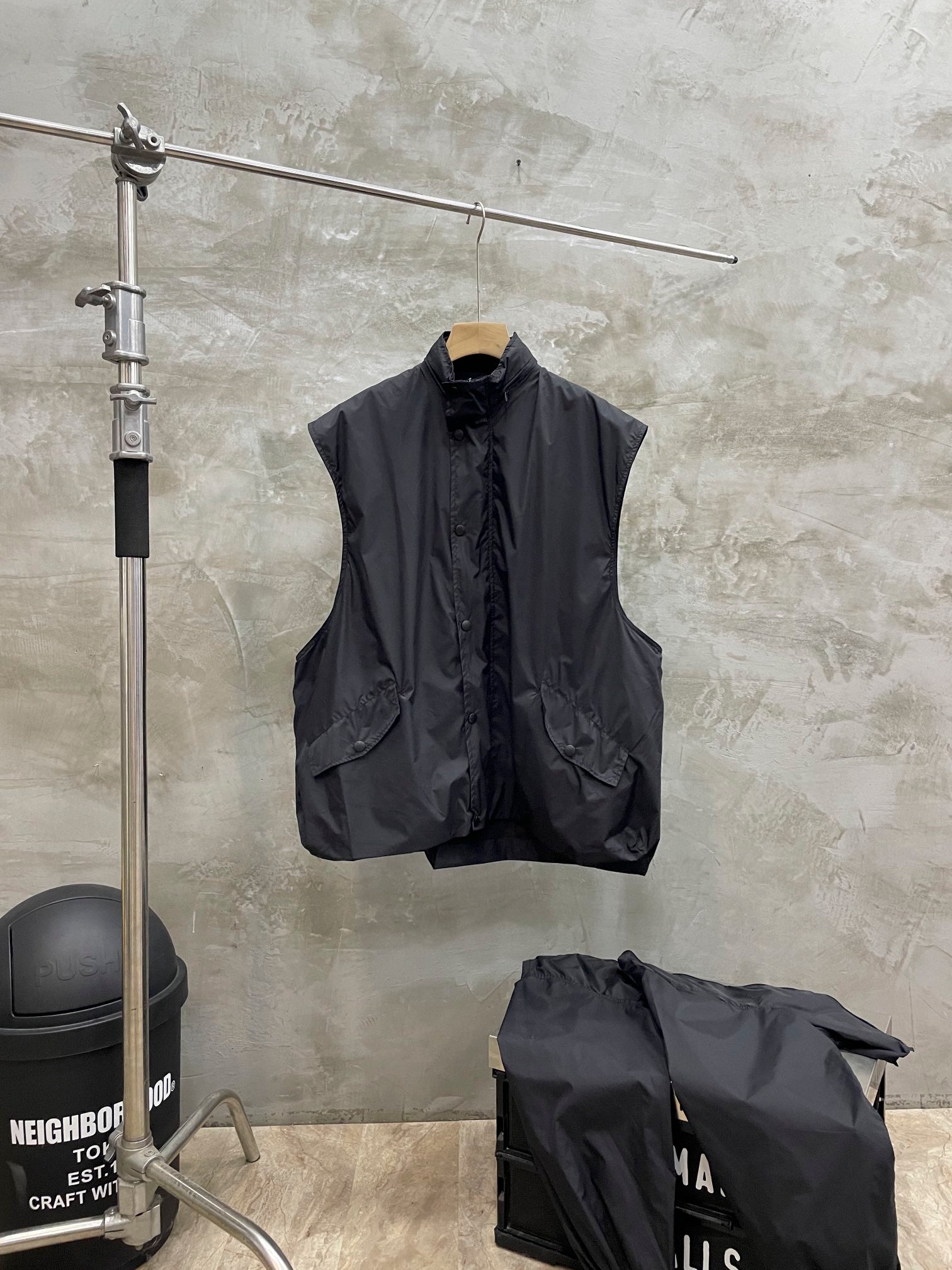 Balenciaga 24SS Oversized Detachable-Sleeve Technical Jacket – Black