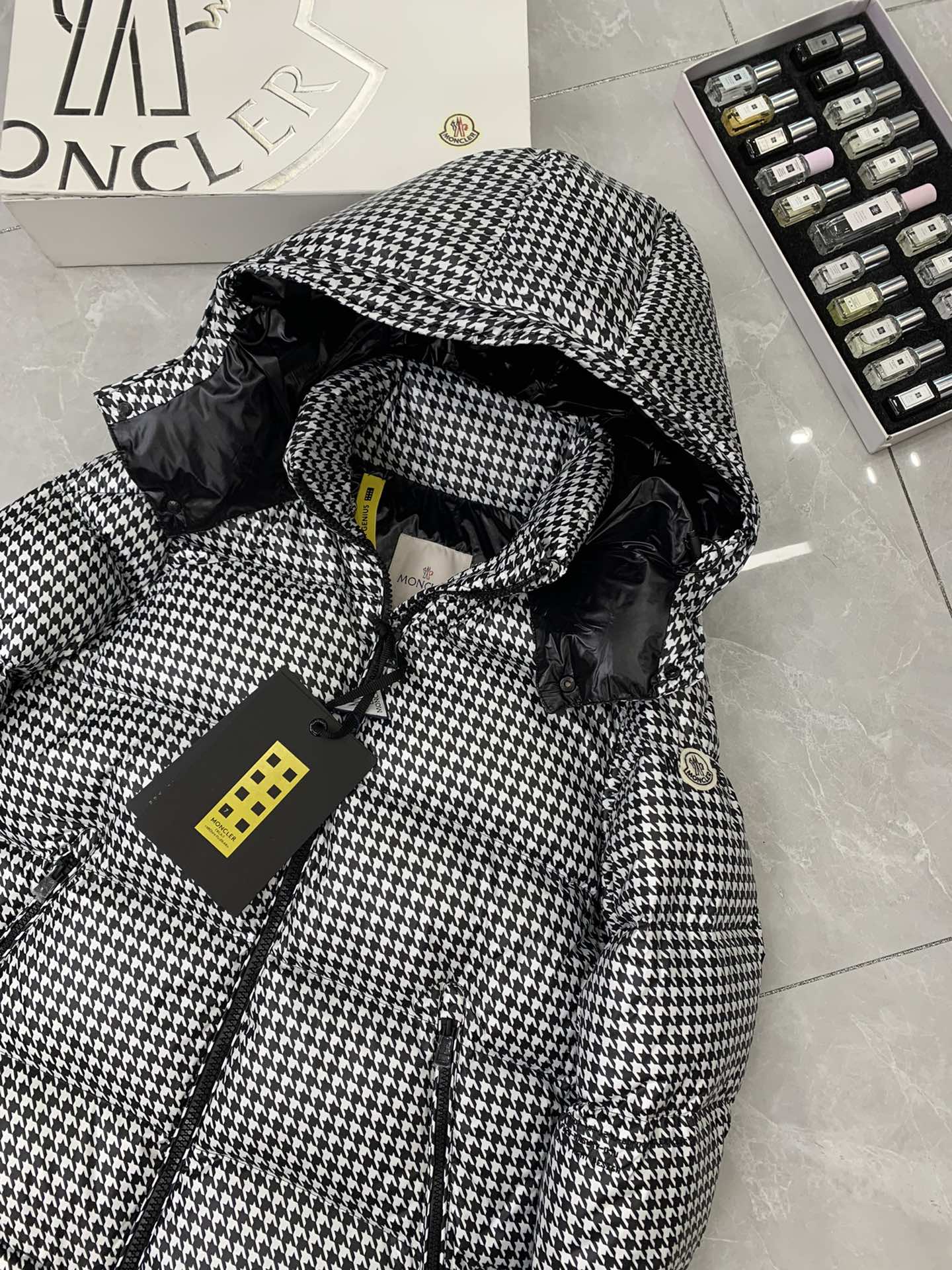 Moncler x Fragment Hiroshi Fujiwara SOCOTRINE Houndstooth Down Jacket | FW Collection | Sizes 1–5