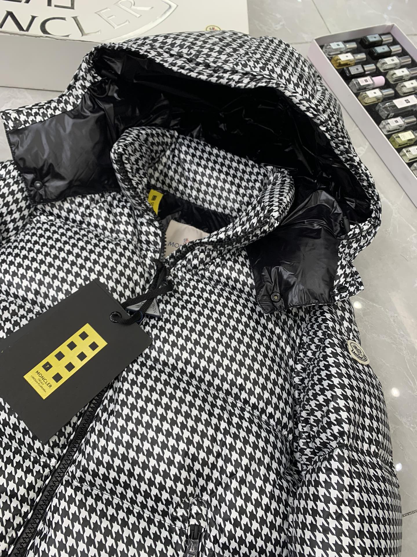 Moncler x Fragment Hiroshi Fujiwara SOCOTRINE Houndstooth Down Jacket | FW Collection | Sizes 1–5