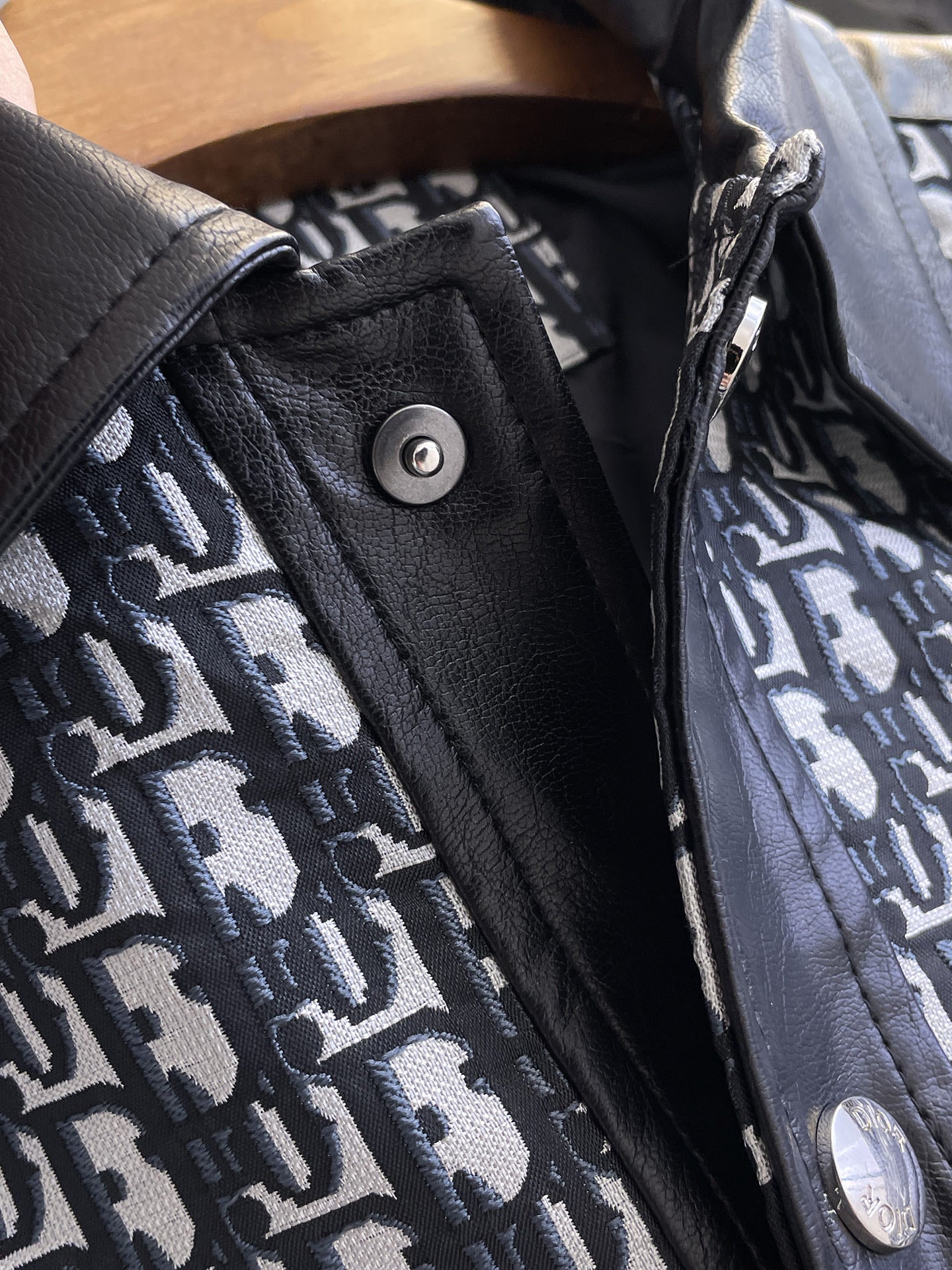 Dior 2025 New Season Men’s Jacket – Italian Fabric, Premium Edition