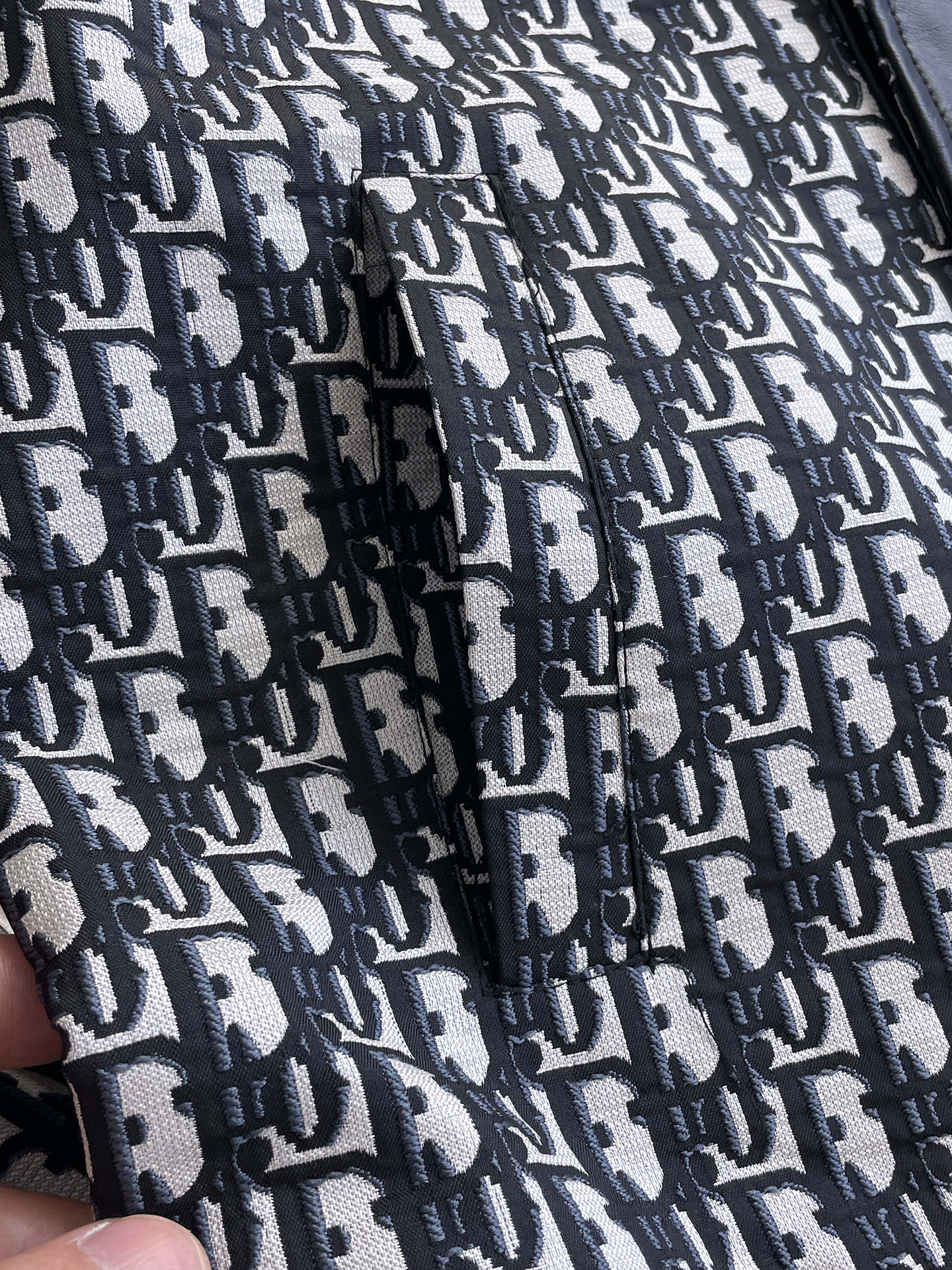 Dior 2025 New Season Men’s Jacket – Italian Fabric, Premium Edition