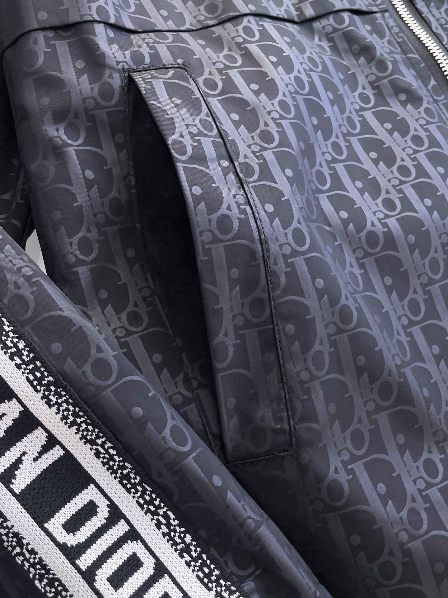 Dior 2025 New Season Men’s Jacket – Italian Fabric, Premium Edition
