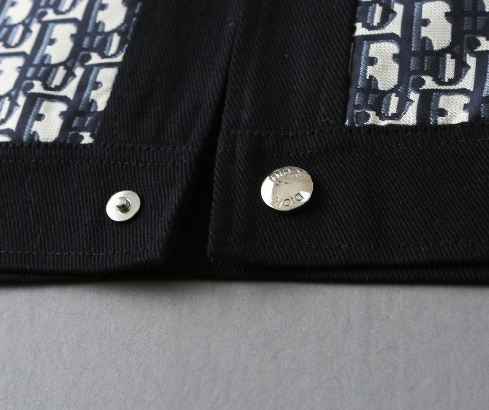 Dior 2025 FW Men’s Denim Jacket – Premium Embroidery & Distressed Detailing