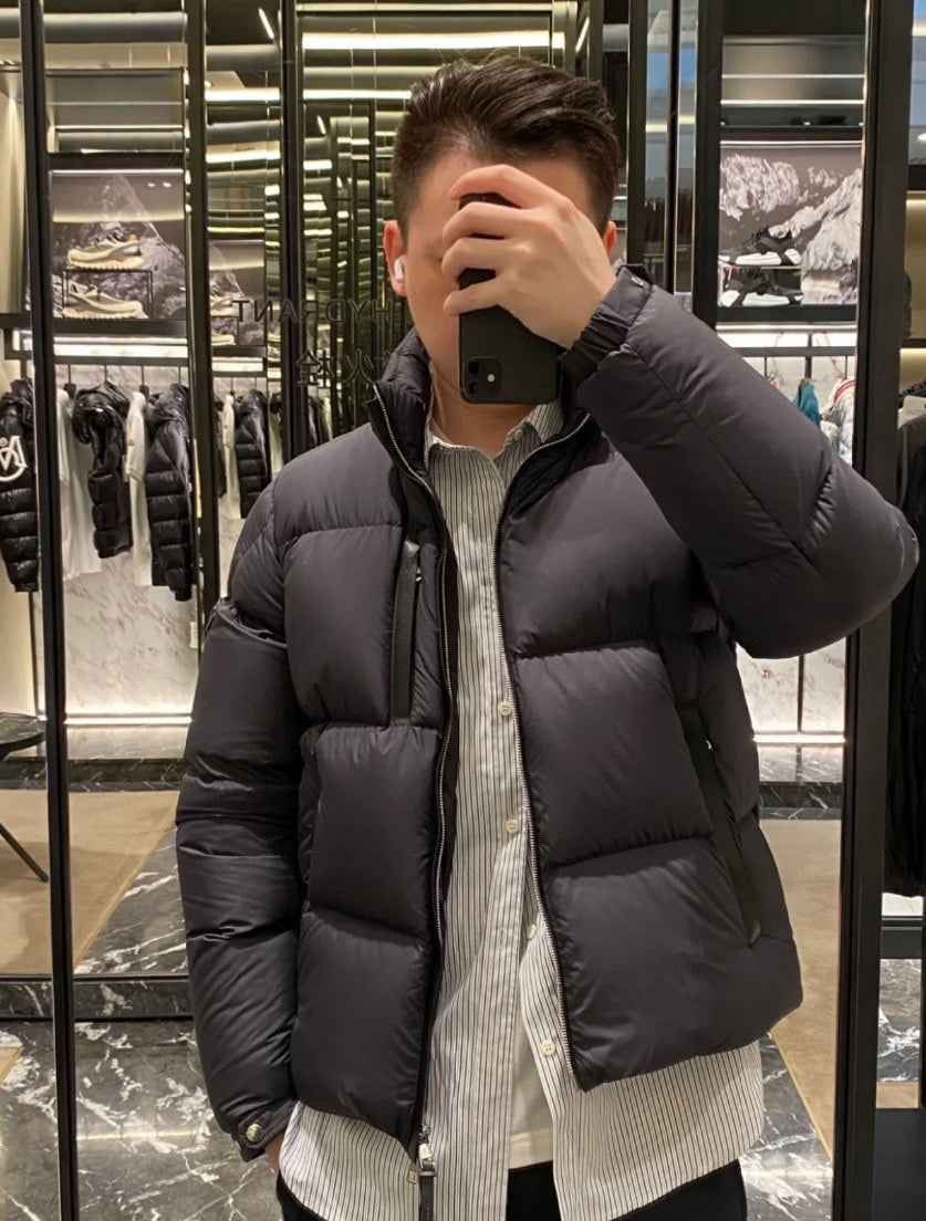 Moncler 24FW BESBRE Leather-Zip Short Down Jacket | Unisex | Sizes 1–5
