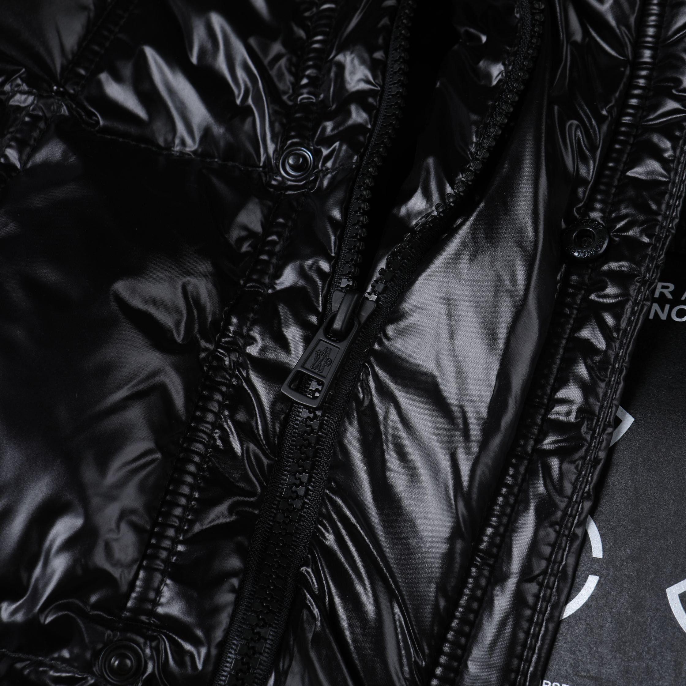 Moncler Down Jacket G113 | Detachable Hood | Glossy Nylon Finish | Sizes 2–5