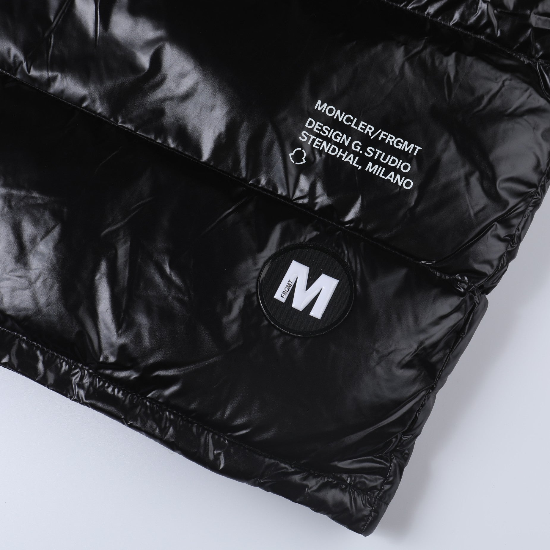 Moncler Down Jacket G113 | Detachable Hood | Glossy Nylon Finish | Sizes 2–5