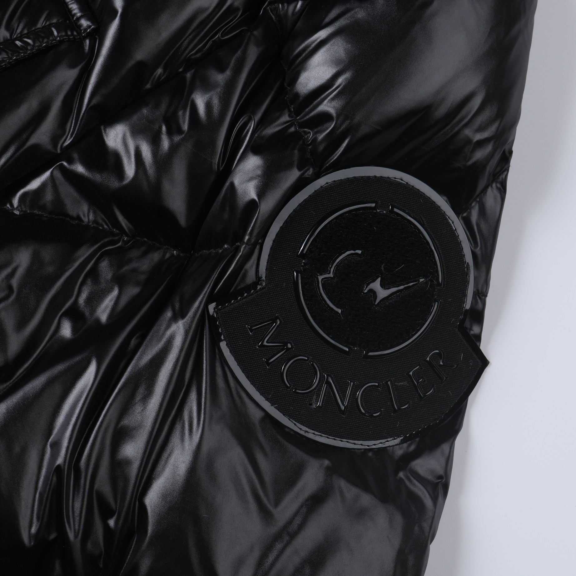 Moncler Down Jacket G113 | Detachable Hood | Glossy Nylon Finish | Sizes 2–5