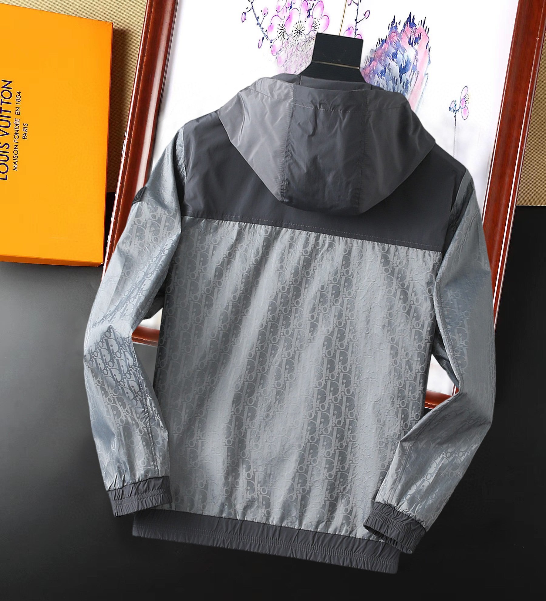 Dior 2025 Early Fall Runway Jacket – Luxury Designer Edition