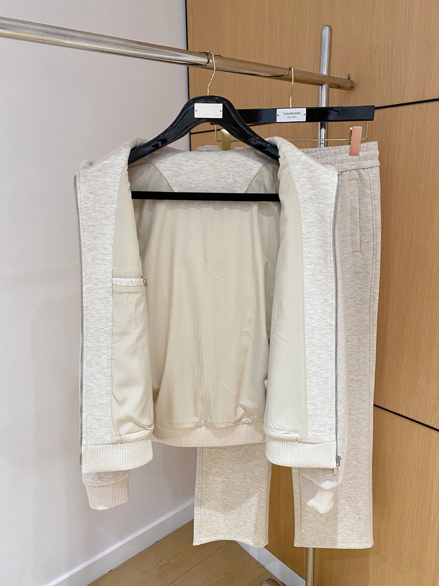 Diro Exclusive Release – Luxury Wool & Cashmere Set (Jacket + Pants)