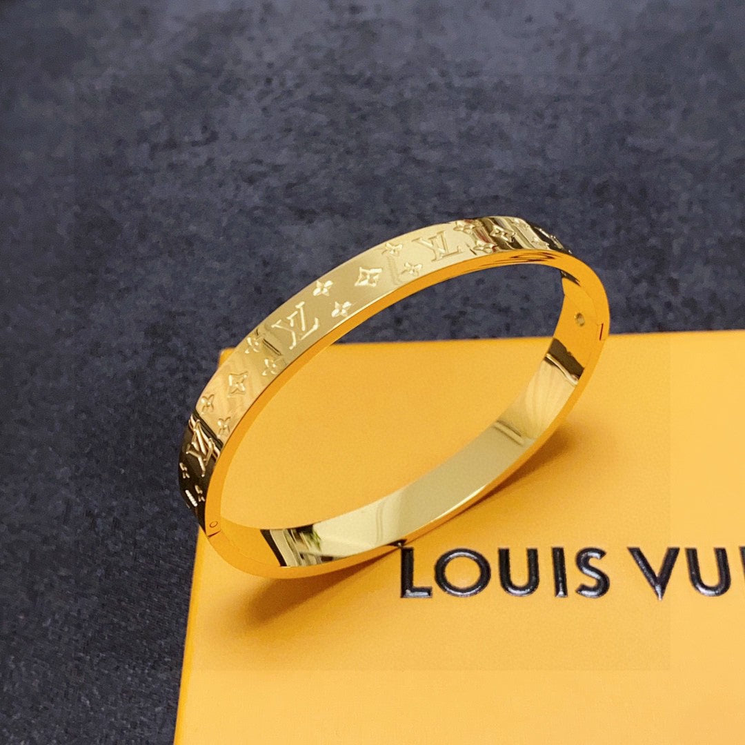 LV bracelet