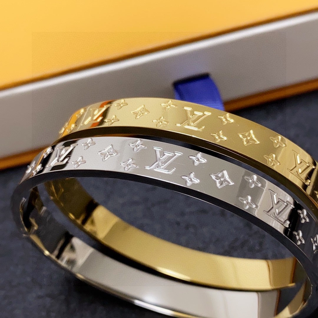 LV bracelet
