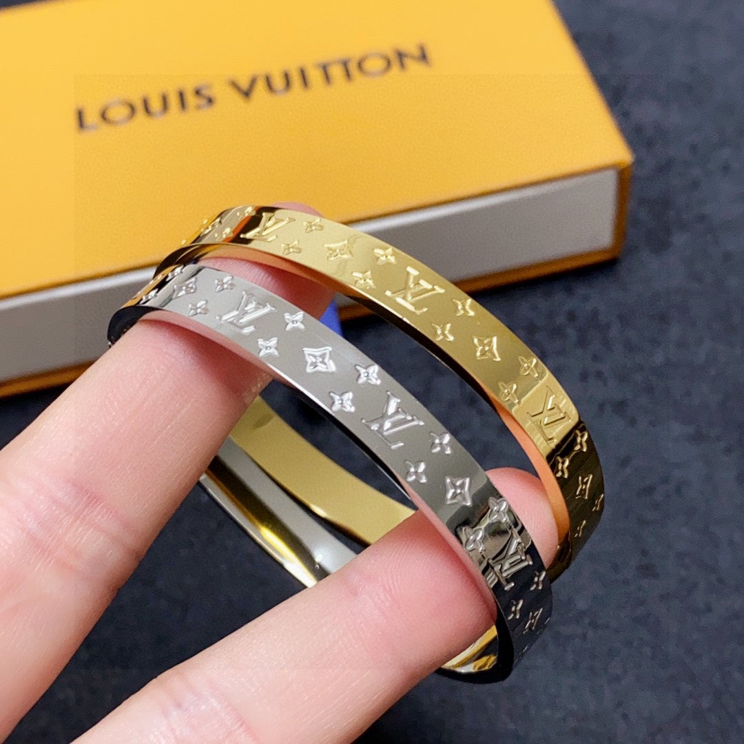 LV bracelet