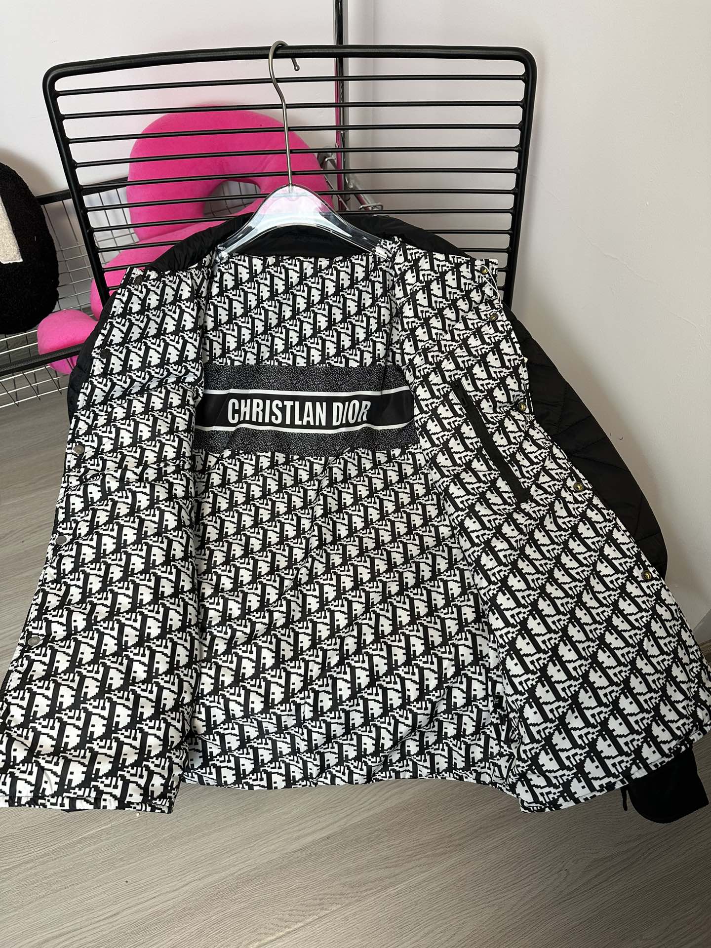 Dior Quilted Geometric Jacket – Luxury Business Casual Padded Outerwear