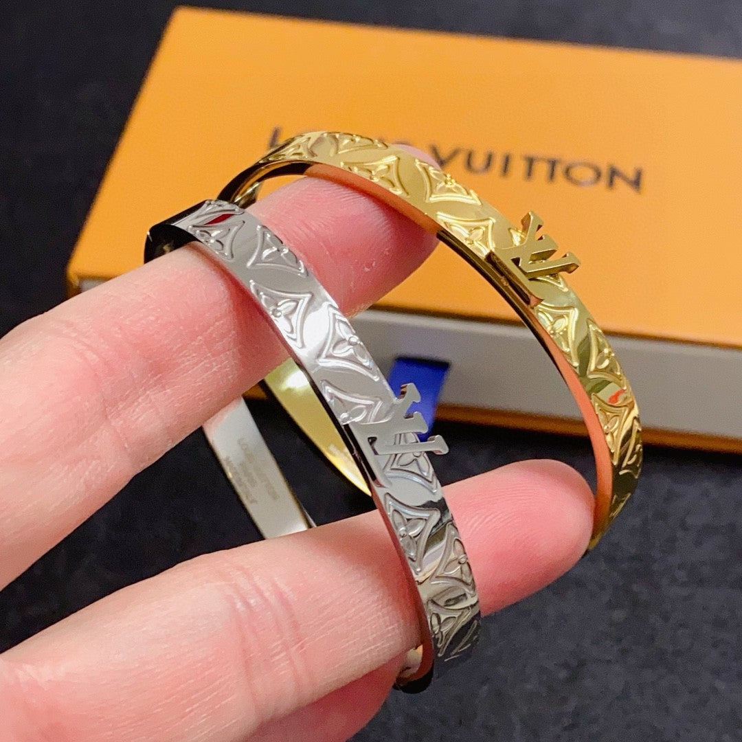 LV bracelet