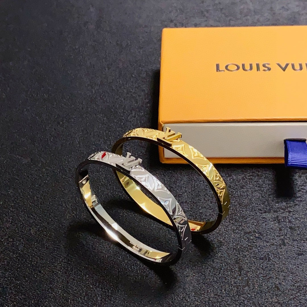 LV bracelet