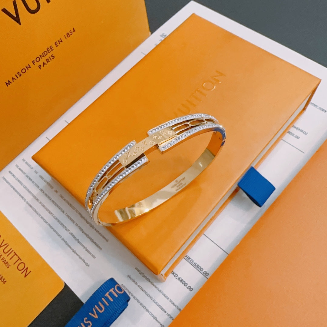 Louis Vuitton Luxury Bracelet | Iconic Elegance & Boutique-Grade Quality