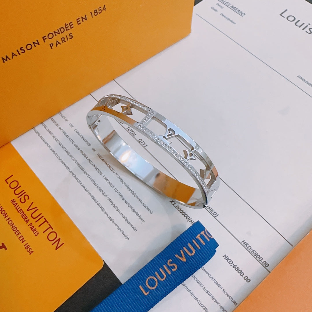 Louis Vuitton Luxury Bracelet | Iconic Elegance & Boutique-Grade Quality