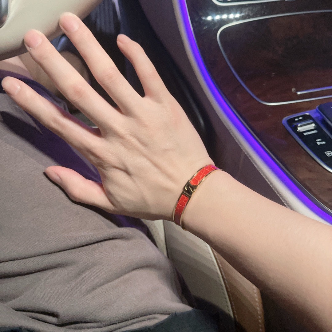 Louis Vuitton Luxury Bracelet | Iconic Elegance & Boutique-Grade Quality