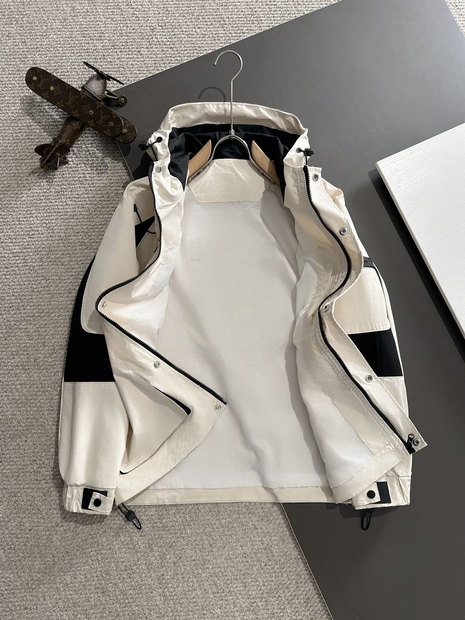 DIOR 2024 Autumn/Winter Nylon Zipper Jacket Coat – Size M-4XL | Next-Day Shipping