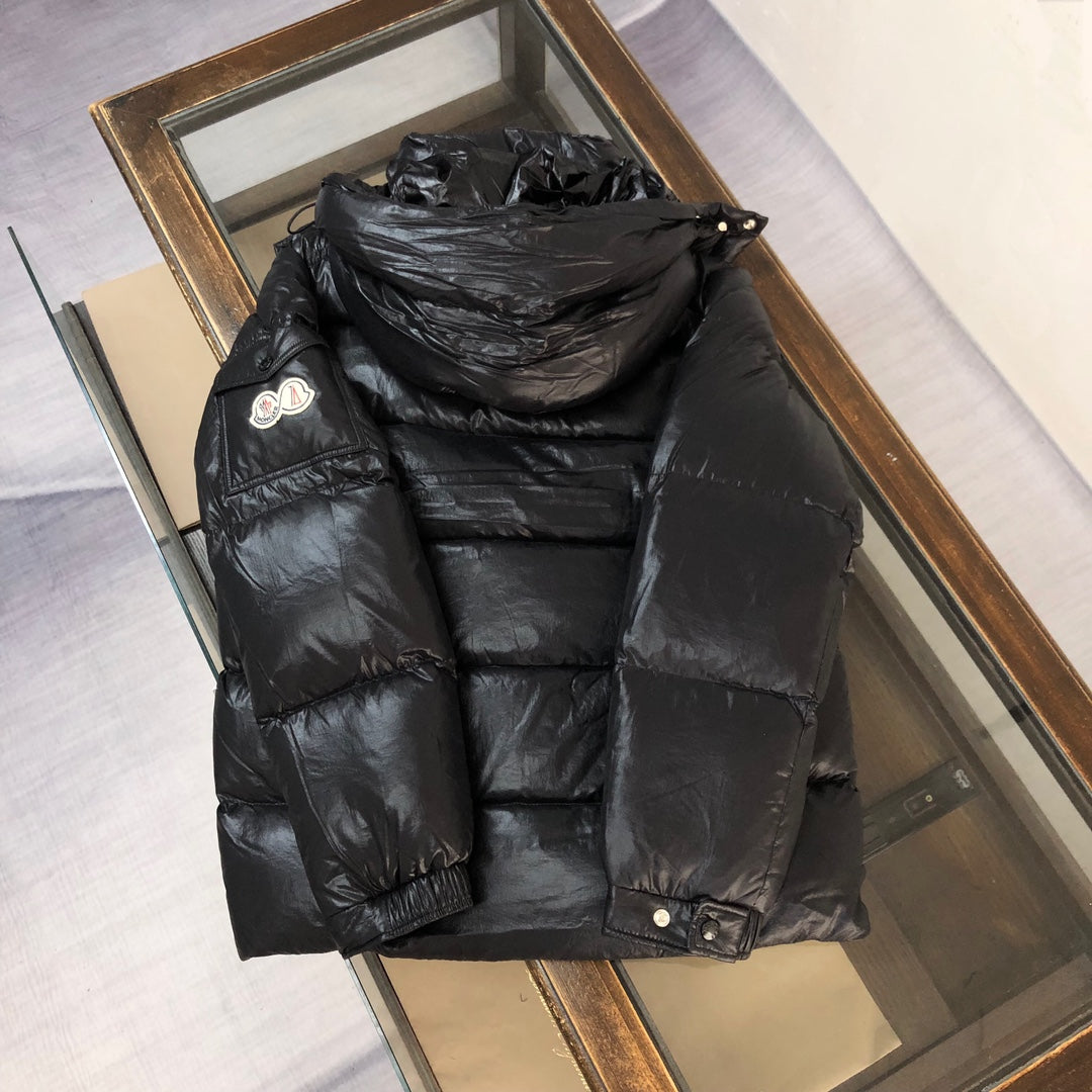 Moncler Maya 70 Short Down Jacket | Men’s 70th Anniversary Edition | Black / Off-White | Sizes 1–5