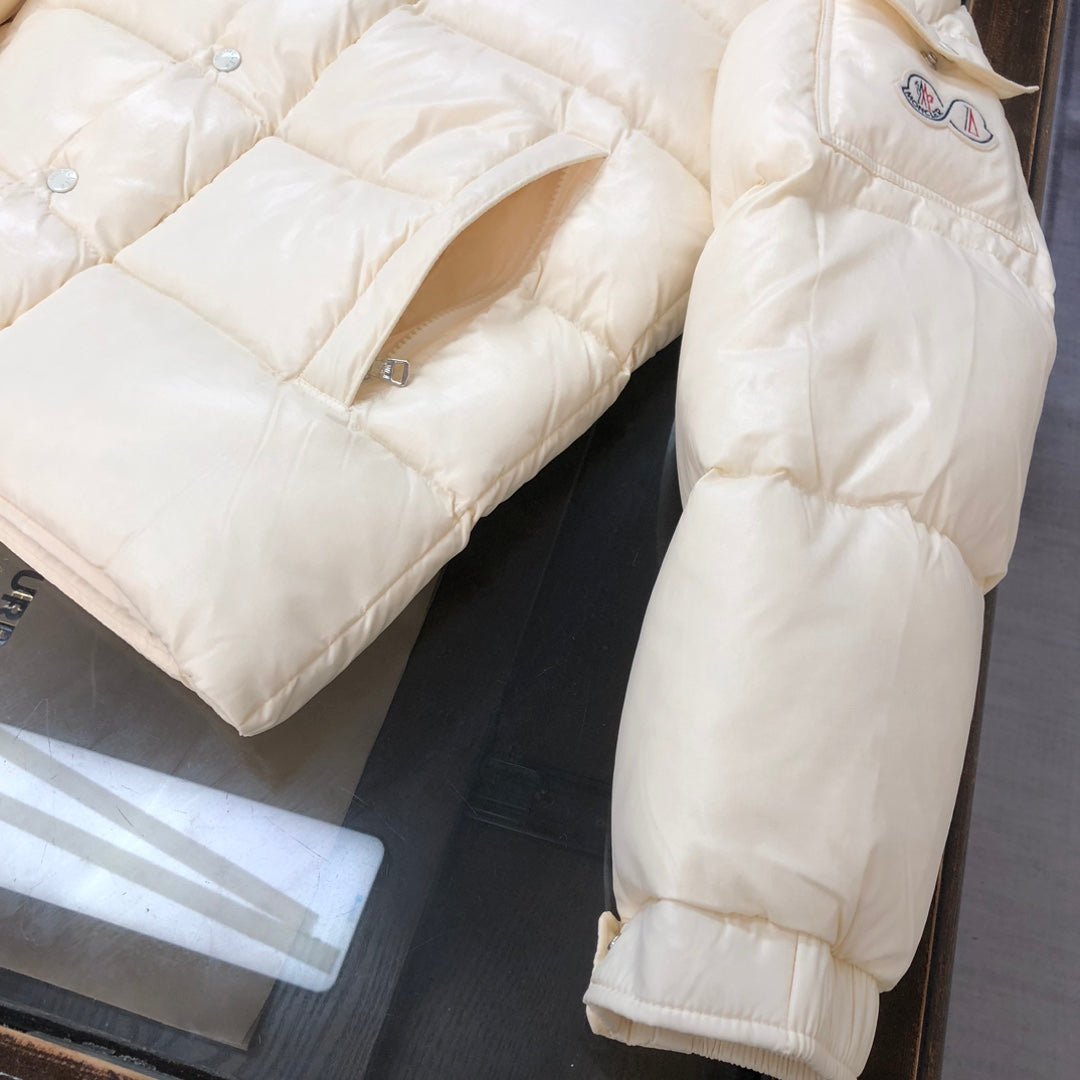 Moncler Maya 70 Short Down Jacket | Men’s 70th Anniversary Edition | Black / Off-White | Sizes 1–5