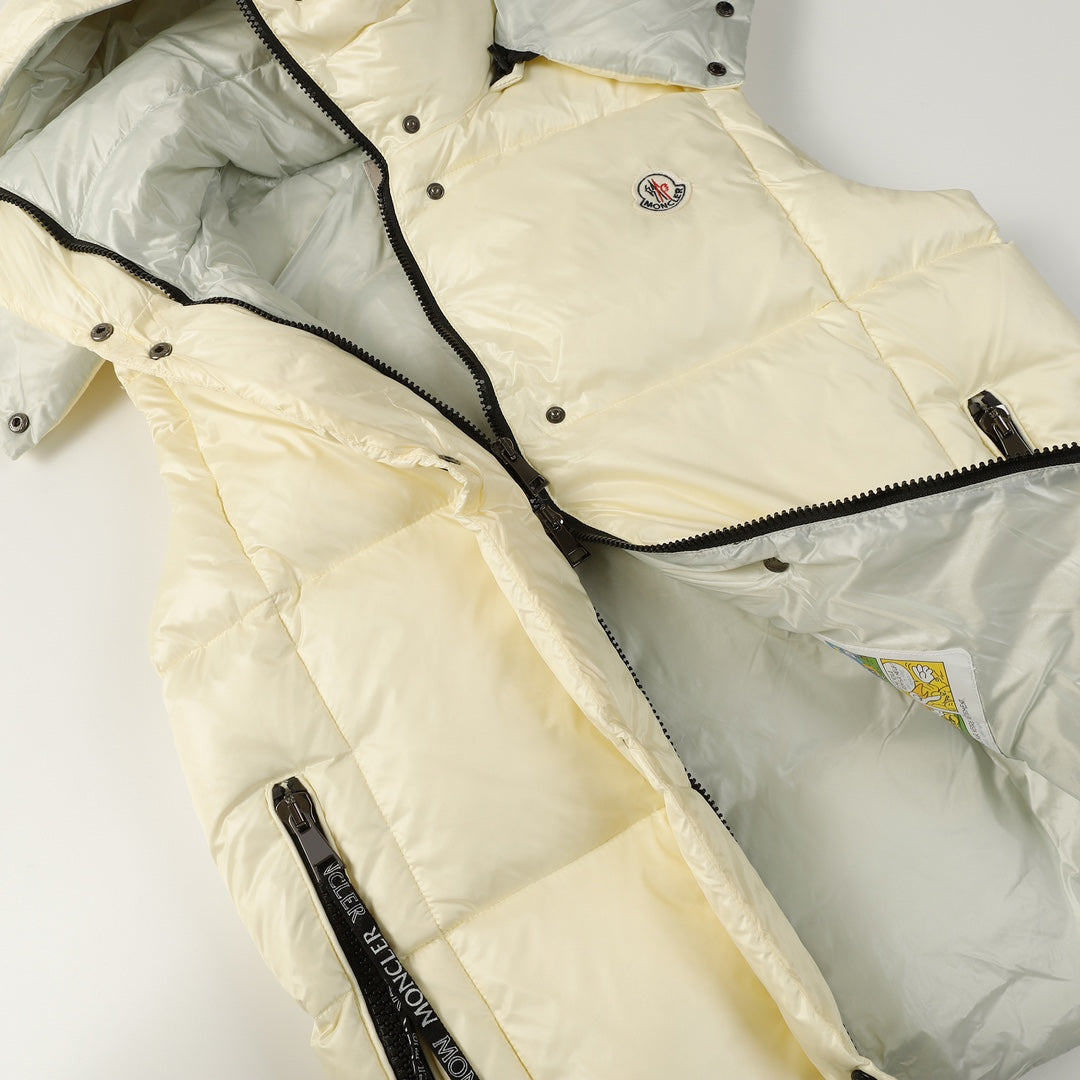 Moncler Parana Women’s Color-Block Hooded Down Vest | Puffer Gilet | Black / White-Pink / Apricot | Sizes 0–3