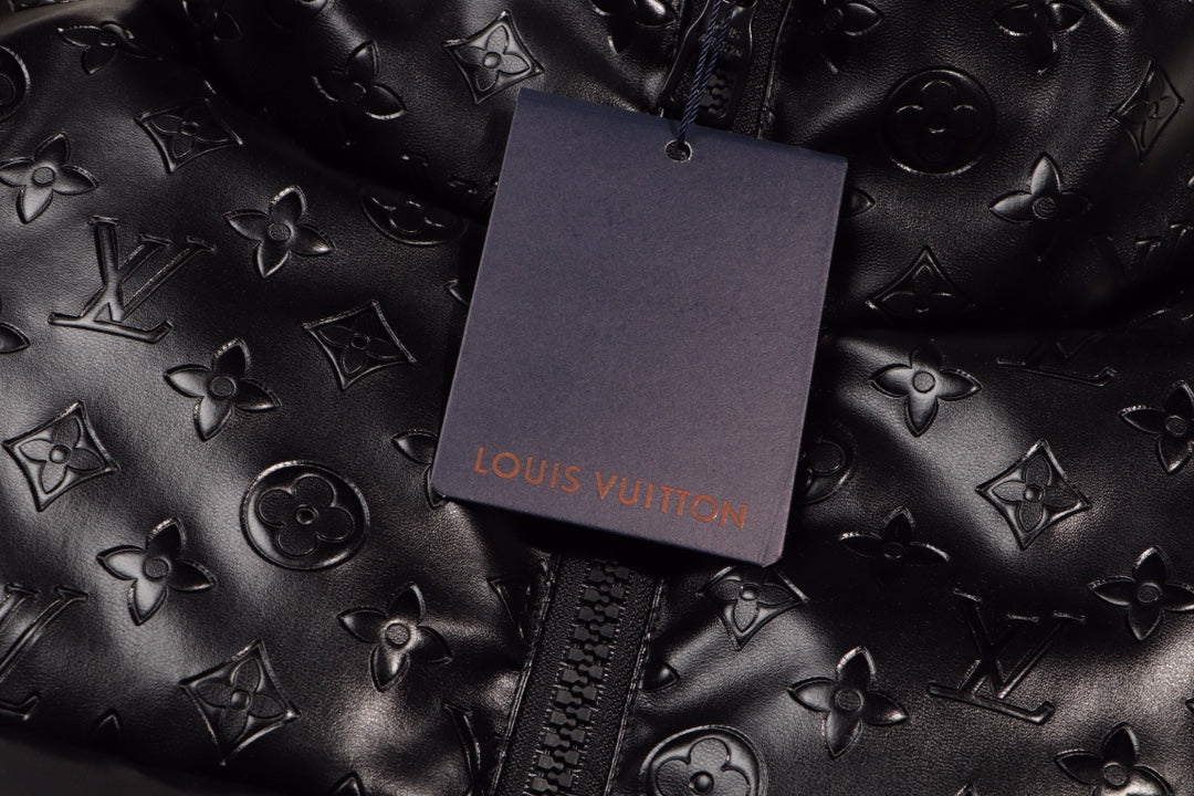 LOUIS VUITTON 2024 Winter Logo Puffer Jacket – Size M-XXL