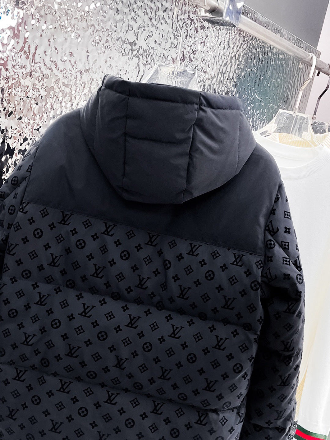LOUIS VUITTON 2024 Fall/Winter WW Puffer Jacket – Size M-3XL