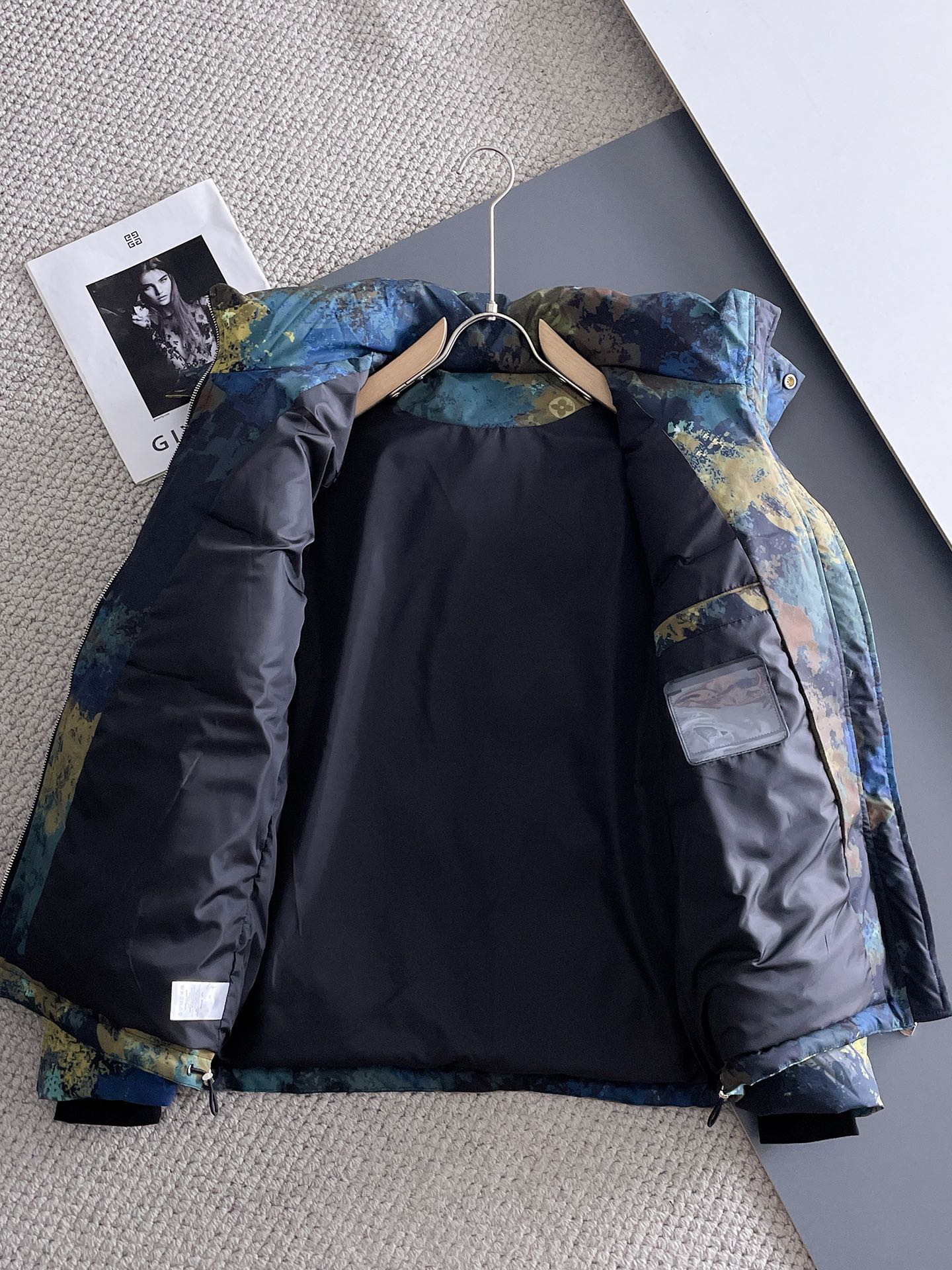 Louis Vuitton 2024 FW Down Jacket – Unisex Logo Edition, Size M–3XL