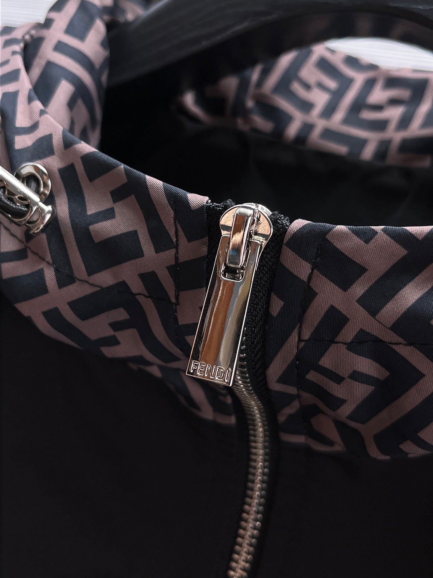 FENDI 2024 Fall New Season High-Quality Runway Jacket (M–XXXL)
