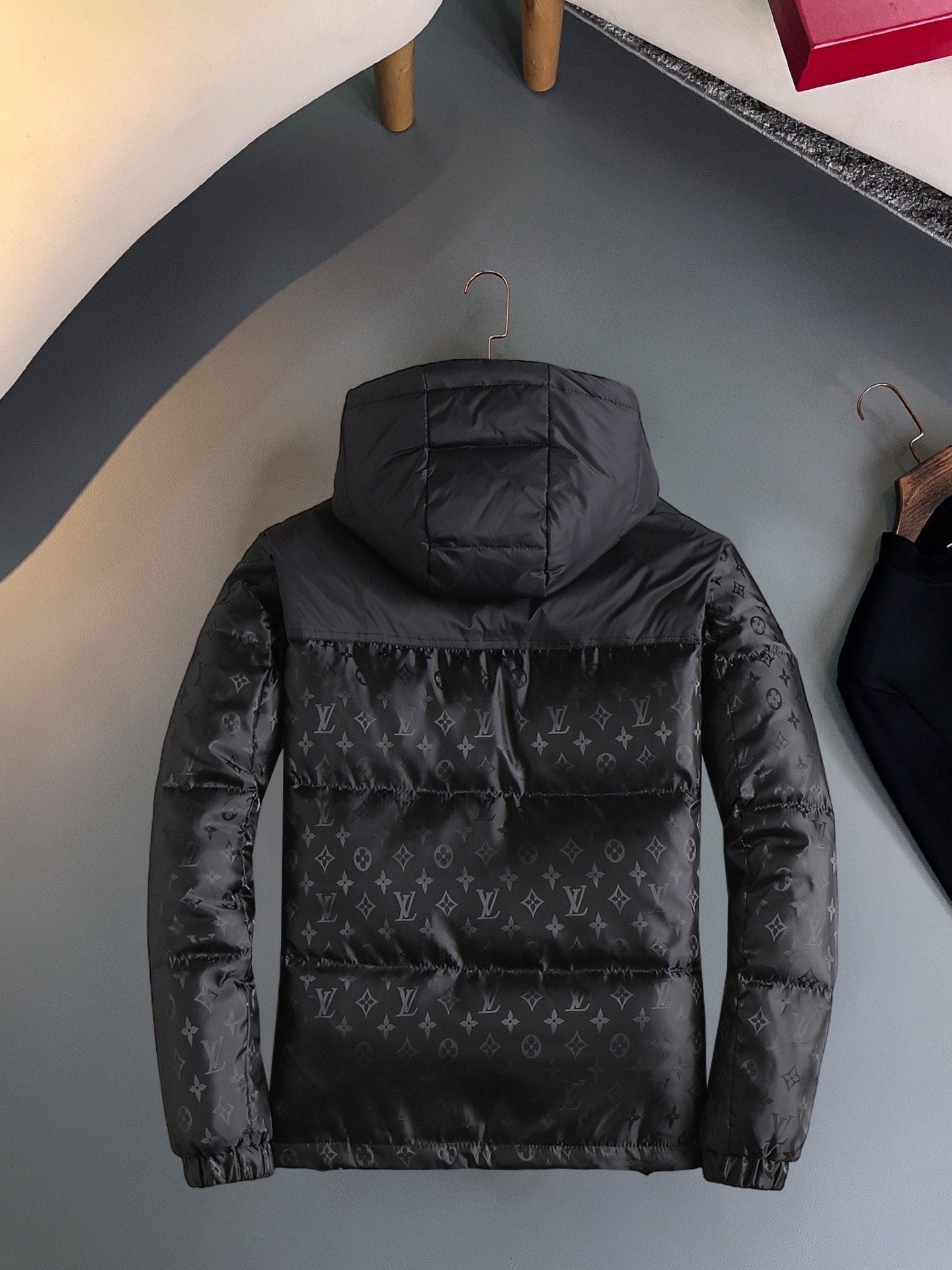 Louis Vuitton 2024 FW Down Jacket – Unisex Logo Edition, Size M–3XL