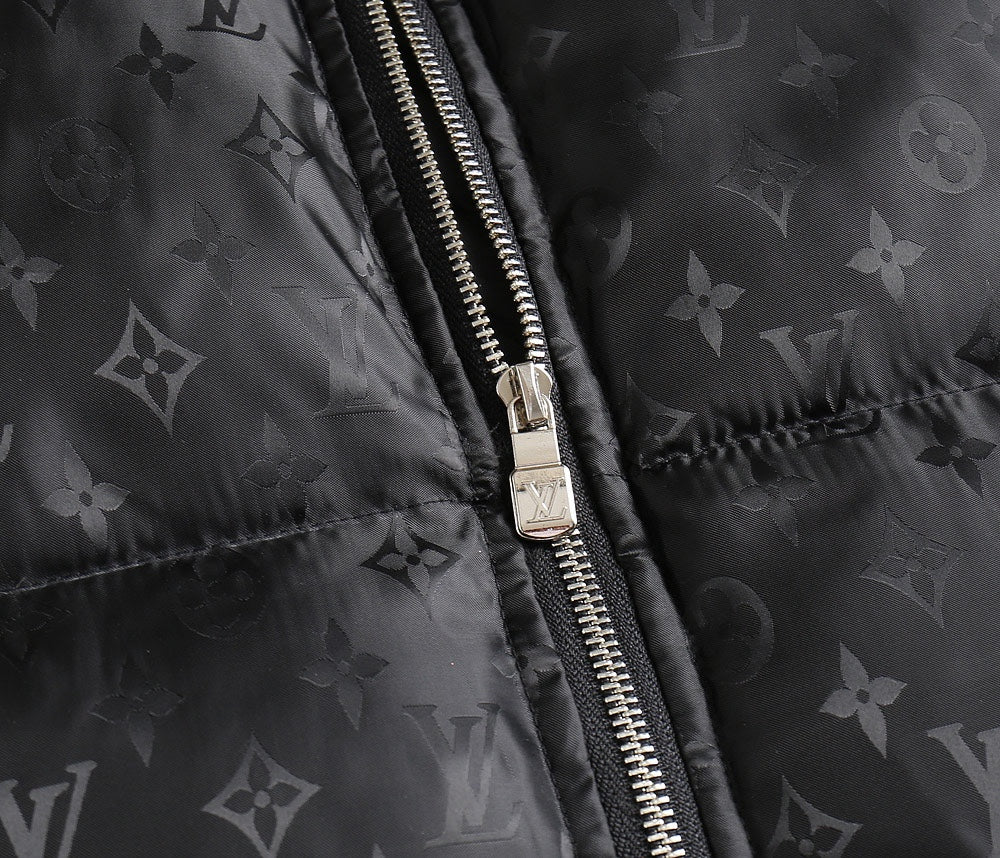 Louis Vuitton 2024 FW Down Jacket – Unisex Logo Edition, Size M–3XL