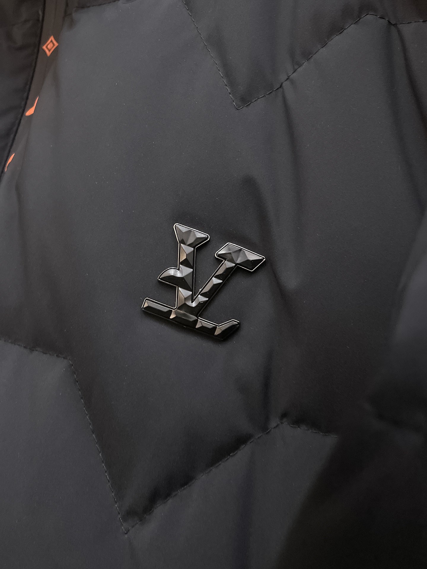Louis Vuitton 2024 FW Down Jacket – Unisex Logo Edition, Size M–3XL