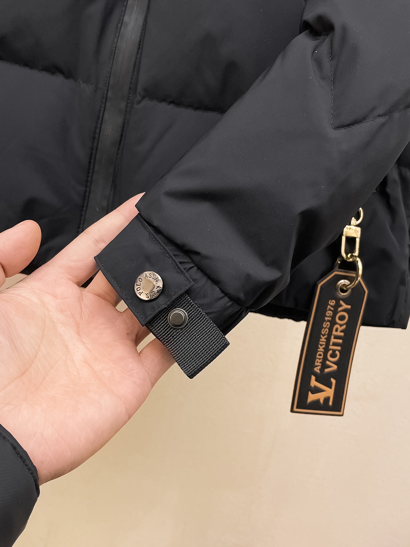 Louis Vuitton 2024 FW Down Jacket – Unisex Logo Edition, Size M–3XL