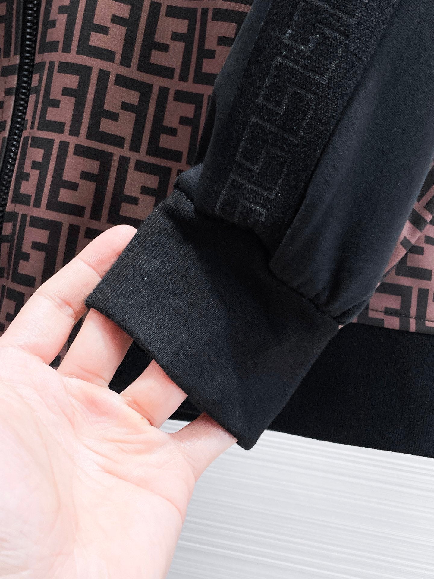 FENDI 2024 Fall Runway Jacket – Premium Memory Fabric (M–XXXL)