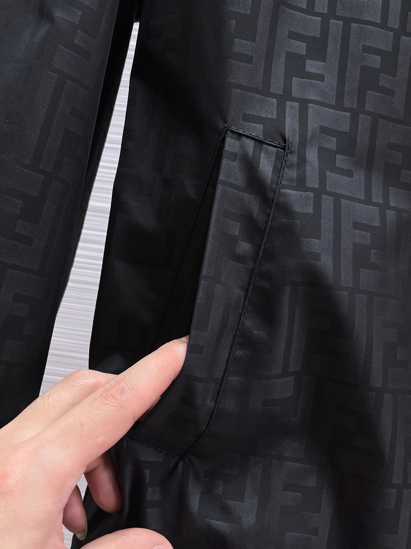 FENDI 2024 Fall Runway Jacket – Premium Memory Fabric (M–XXXL)