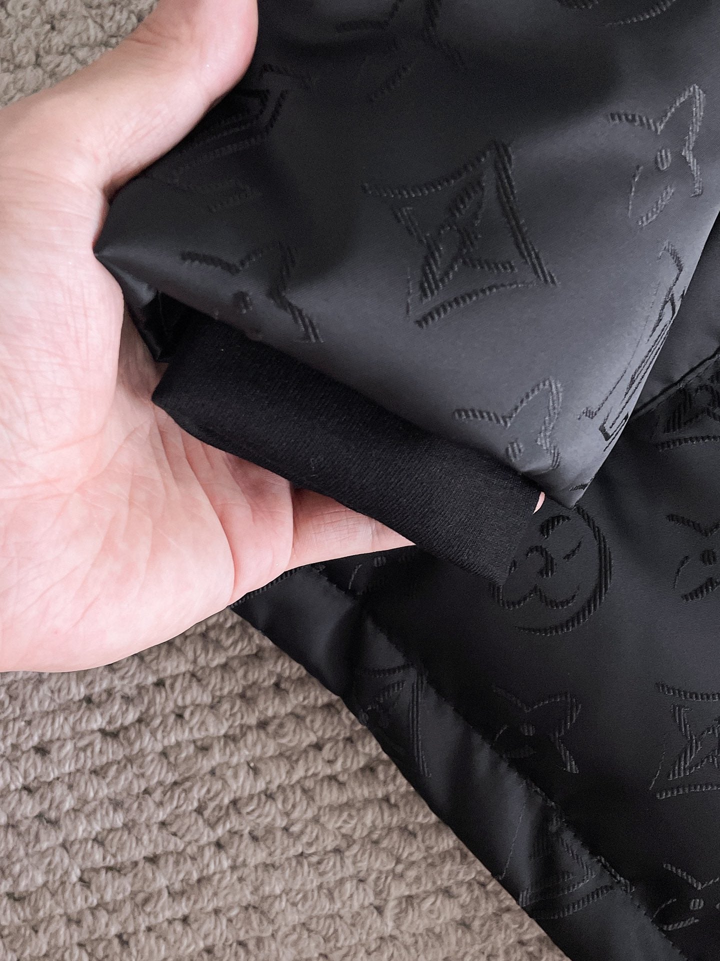 Louis Vuitton 2024 FW Down Jacket – Unisex Logo Edition, Size M–3X