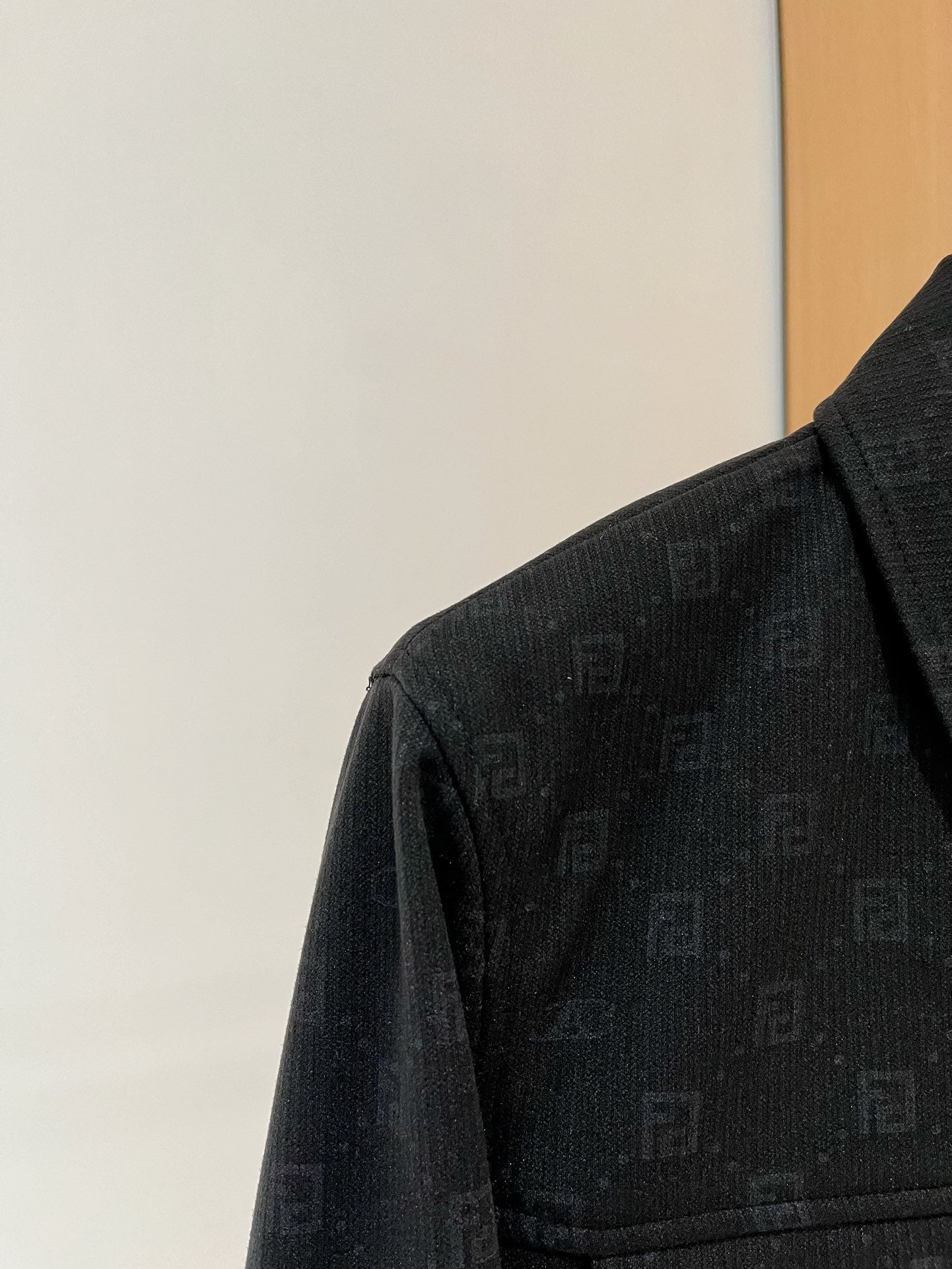 FENDI Men’s High-End Jacket – Modern Classic (M–3XL)
