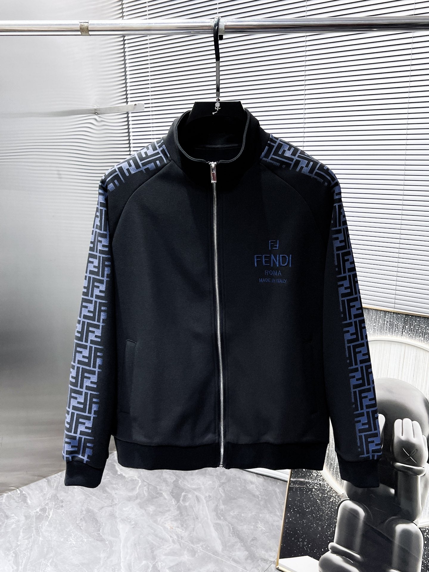 FENDI 2024SS Men’s Logo Tracksuit – Zip Jacket & Pants Set (M–3XL)
