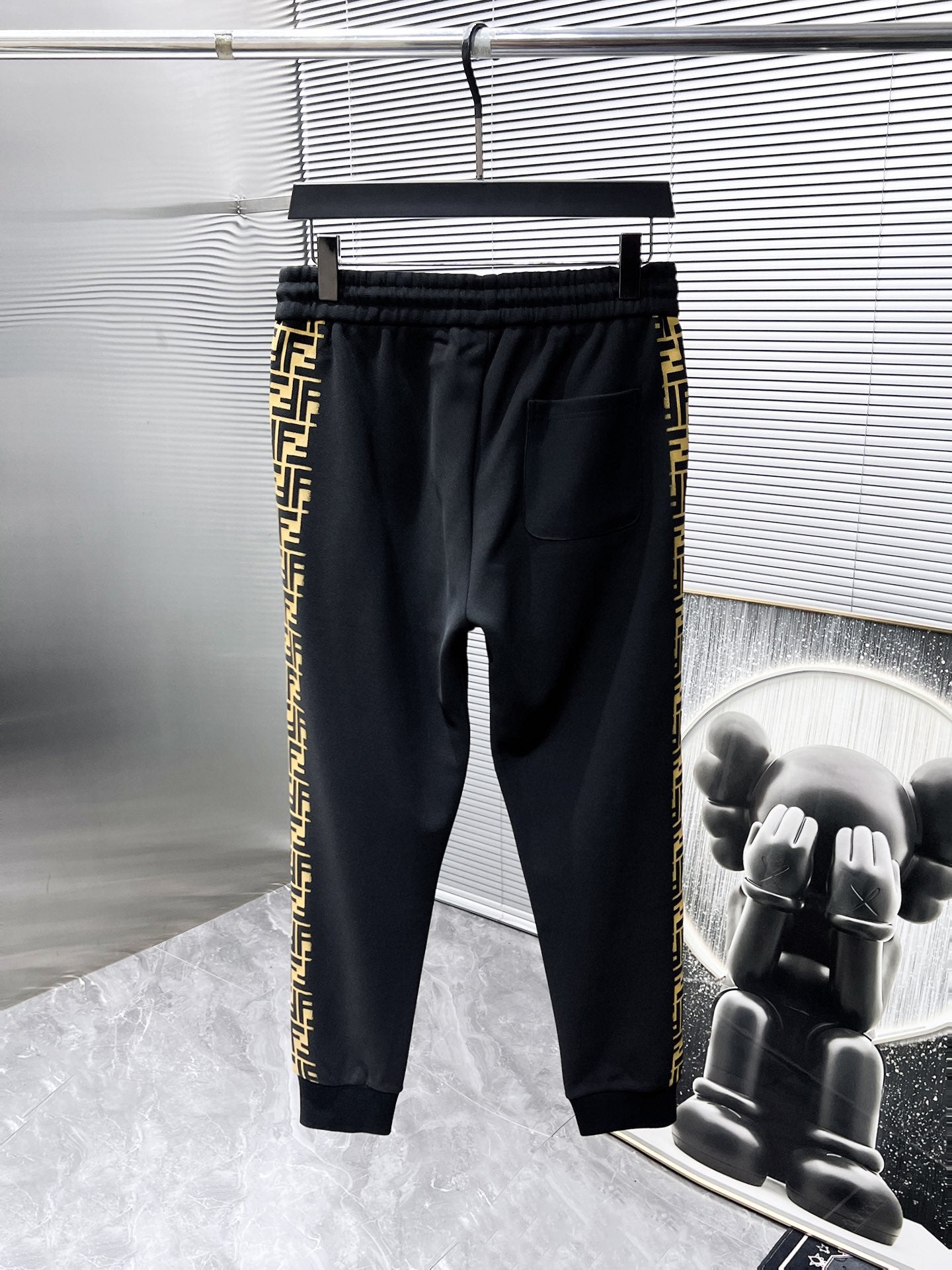 FENDI 2024SS Men’s Logo Tracksuit – Zip Jacket & Pants Set (M–3XL)
